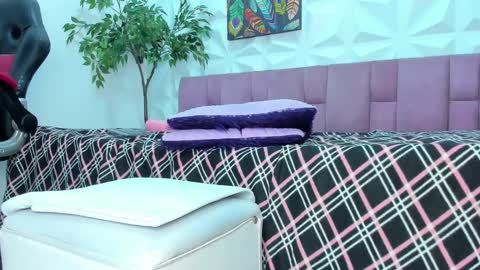 Snapshot of hellen_sky_ chatting on February 2025 02:10:02 AM hellen online show from February 2025 02:10:02 AM