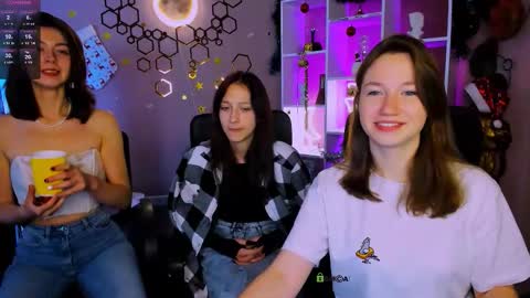 Helli online show from January 2026 08:34:01 PM