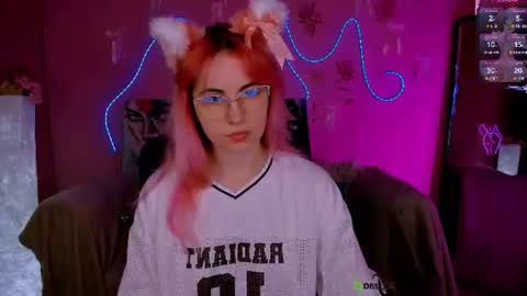 Helli online show from July 2026 07:08:02 PM