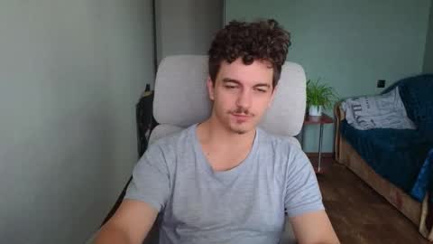 Snapshot of hellish_sugar chatting on October 2025 06:38:01 AM Remy online show from October 2025 06:38:01 AM