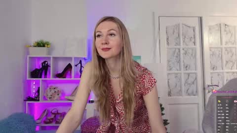 Alisia  Monday to Friday from 10 am to 4 pm GMT 2 online show from December 2024 08:31:02 AM
