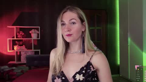 Alisia  Monday to Friday from 10 am to 4 pm GMT 2 online show from October 2025 08:36:02 AM