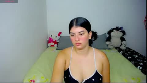 Snapshot of helloo_kityy25 chatting on July 2026 02:01:02 PM helloo_kityy25 online show from July 2026 02:01:02 PM