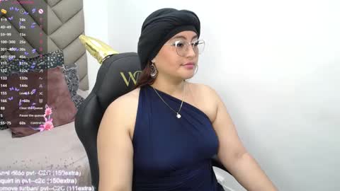 Snapshot of heluejamil chatting on September 2025 08:03:01 PM Zahira online show from September 2025 08:03:01 PM