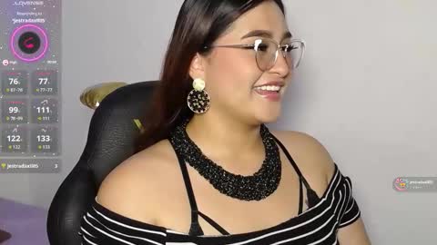 Snapshot of heluejamil chatting on October 2025 07:47:01 PM Zahira online show from October 2025 07:47:01 PM