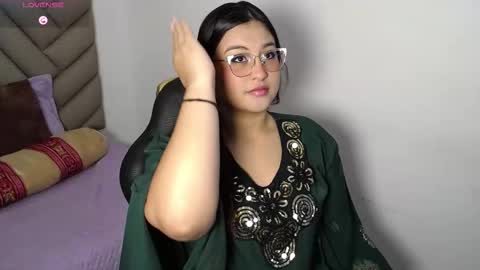 Snapshot of heluejamil chatting on October 2025 12:29:01 PM Zahira online show from October 2025 12:29:01 PM