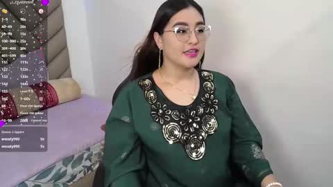 Snapshot of heluejamil chatting on November 2025 09:27:02 PM Zahira online show from November 2025 09:27:02 PM