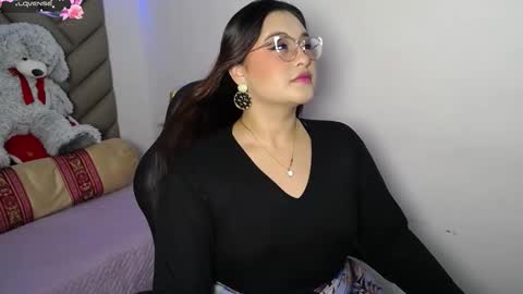 Snapshot of heluejamil chatting on November 2025 10:48:01 AM Zahira online show from November 2025 10:48:01 AM