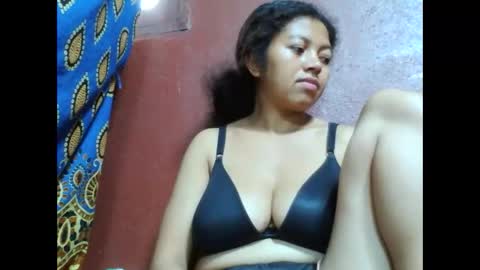 henitsaldy online show from October 2025 08:20:01 AM