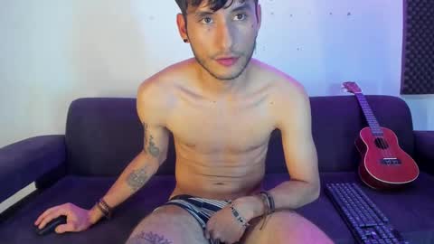 henrik_senn online show from December 2024 08:39:01 PM