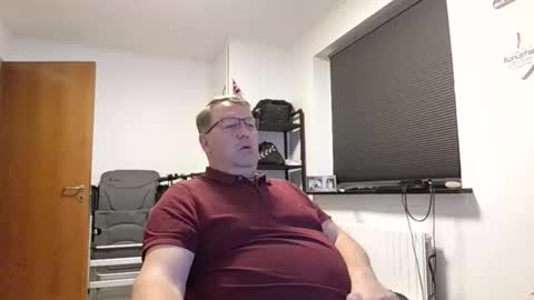 henrikrp1971 online show from October 2025 03:29:01 PM