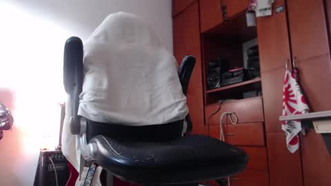 Snapshot of henry_barbarian_ chatting on February 2025 12:12:01 PM Henry Barbarian online show from February 2025 12:12:01 PM