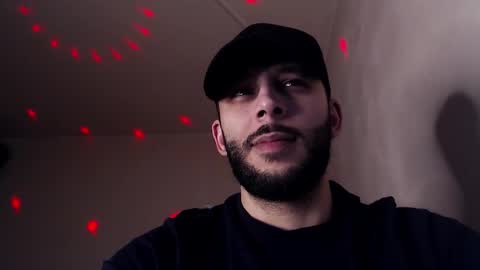 HenryAxe online show from November 2025 09:48:02 PM