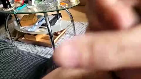 Henrybones online show from November 2025 12:27:02 PM