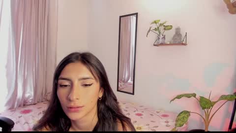 Hello I am Valentina independent Colombian model I love sensuality and pleasure welcome online show from February 2025 09:23:02 PM
