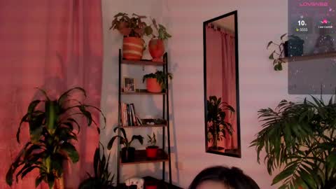 Hello I am Valentina independent Colombian model I love sensuality and pleasure welcome online show from February 2025 11:21:02 AM