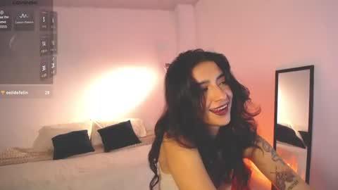 Snapshot of hera_069 chatting on July 2026 10:09:01 PM Hello I am Valentina independent Colombian model I love sensuality and pleasure welcome online show from July 2026 10:09:01 PM