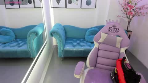 Hera  online show from April 2026 12:30:01 PM