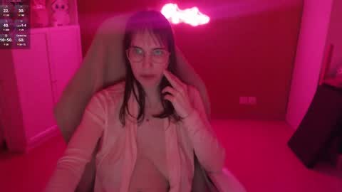 Snapshot of heraluna_ chatting on January 2025 01:53:01 AM HeraLuna online show from January 2025 01:53:01 AM