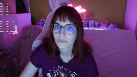 Snapshot of heraluna_ chatting on June 2026 07:56:02 PM HeraLuna online show from June 2026 07:56:02 PM