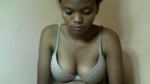 herisse01 online show from May 2026 08:38:02 PM