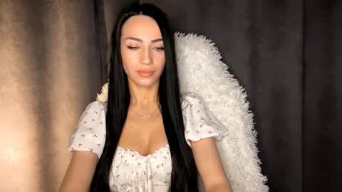 Snapshot of herlindagaribaldi chatting on October 2025 09:26:02 PM Eva online show from October 2025 09:26:02 PM