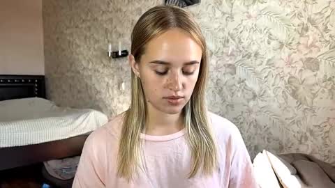 Sylvia online show from September 2025 07:41:02 AM