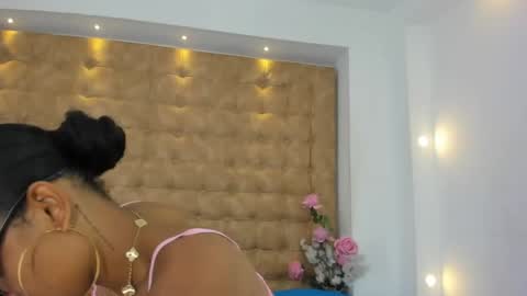 Snapshot of hermione_brown chatting on May 2026 07:07:02 PM hermione_brown online show from May 2026 07:07:02 PM