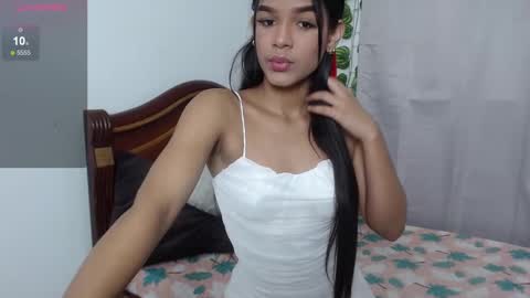 Alana online show from December 2024 10:41:02 PM