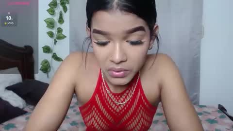 Alana online show from December 2024 05:54:02 PM