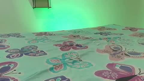 Snapshot of hermosanalgona chatting on March 2025 03:30:02 PM Charlotte Y Crystal online show from March 2025 03:30:02 PM