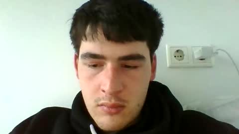 hernuskriel online show from April 2026 05:40:02 PM