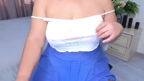 Snapshot of heroine_of_your_life chatting on October 2025 06:13:02 AM Maryana online show from October 2025 06:13:02 AM