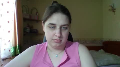 hess_luna_ online show from May 2026 09:05:01 AM