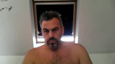 Snapshot of hessenboy_ffm chatting on June 2026 06:02:01 AM hessenboy_ffm online show from June 2026 06:02:01 AM