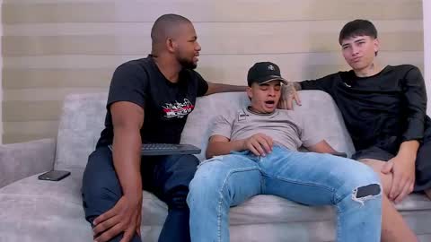 heteros men online show from February 2025 07:41:01 PM