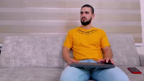 heteros men online show from March 2025 01:14:02 PM