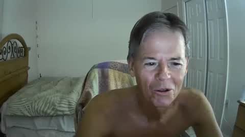 Snapshot of hewes1 chatting on September 2025 05:57:02 AM hewes1 online show from September 2025 05:57:02 AM