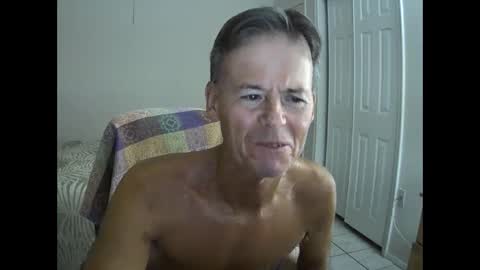 Snapshot of hewes1 chatting on October 2025 08:32:01 AM hewes1 online show from October 2025 08:32:01 AM