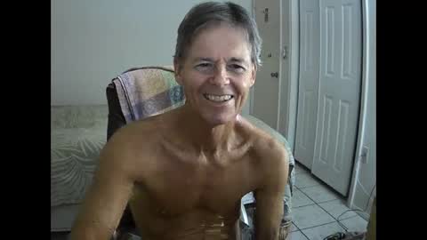 Snapshot of hewes1 chatting on October 2025 09:43:02 AM hewes1 online show from October 2025 09:43:02 AM