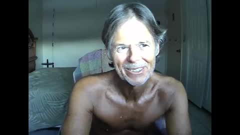 Snapshot of hewes1 chatting on April 2026 10:56:02 PM hewes1 online show from April 2026 10:56:02 PM