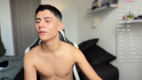 hey_cesard online show from October 2025 03:54:01 PM