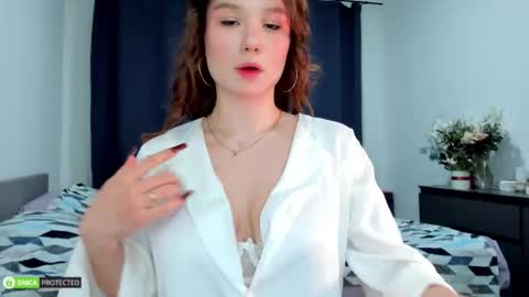 Bella 3 online show from December 2025 01:44:02 AM