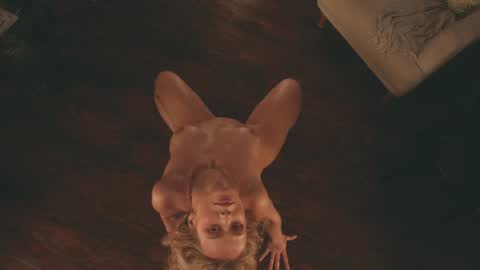 Snapshot of heybanan chatting on January 2025 10:19:01 AM Alina online show from January 2025 10:19:01 AM