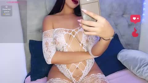 heyemi09 online show from June 2026 10:48:02 PM