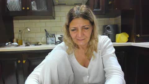 Snapshot of heyheygrey chatting on January 2025 08:29:01 PM Heyheygrey online show from January 2025 08:29:01 PM
