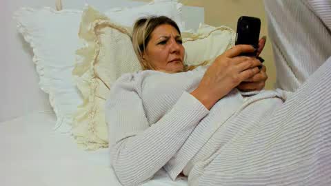 Snapshot of heyheygrey chatting on January 2025 08:53:02 AM Heyheygrey online show from January 2025 08:53:02 AM