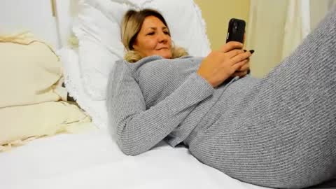 Snapshot of heyheygrey chatting on January 2025 09:04:02 PM Heyheygrey online show from January 2025 09:04:02 PM