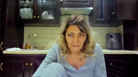 Snapshot of heyheygrey chatting on February 2025 10:14:02 AM Heyheygrey online show from February 2025 10:14:02 AM