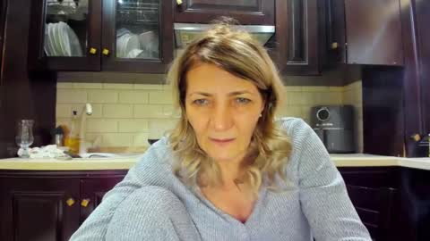Snapshot of heyheygrey chatting on February 2025 10:07:01 AM Heyheygrey online show from February 2025 10:07:01 AM